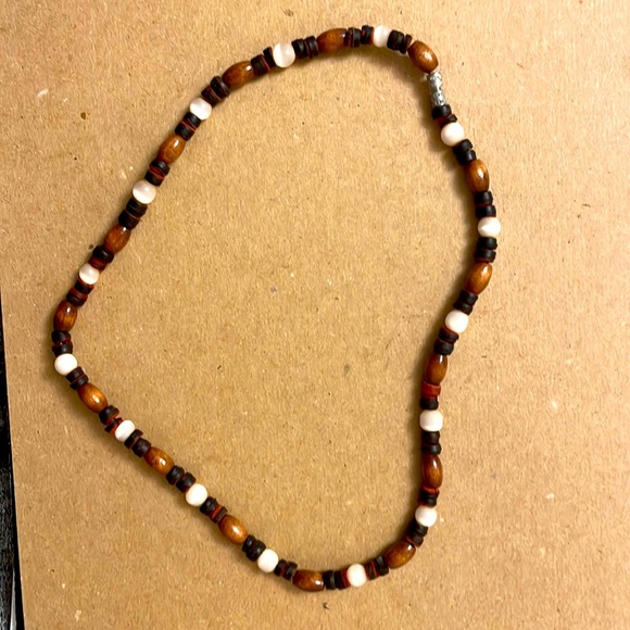WOOD AND SELENITE CHOKER - Picture 1 of 1